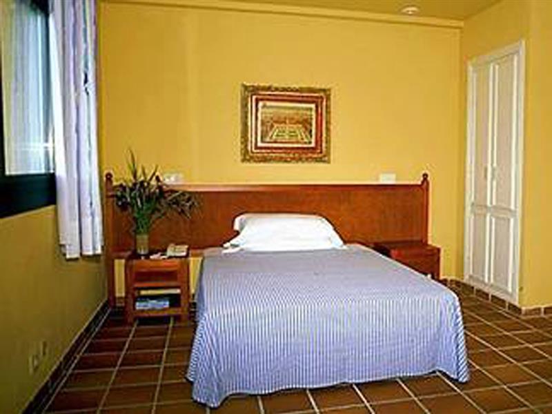 Sa Punta De S Estanyol Hotel El Estanyol
